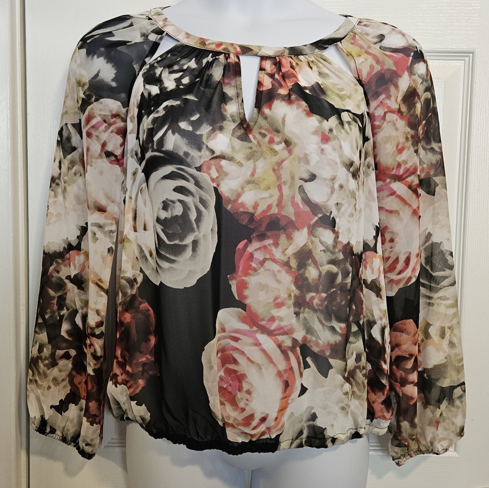 Jennifer Lopez, sheer, long sleeve, floral, blouse. Size M.